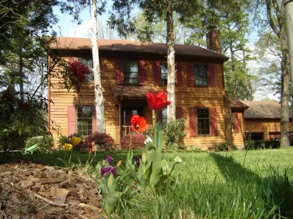 9801 Carlsbad Rd, Charlotte, NC 28270