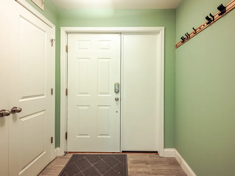 2390 Elvans Rd SE — Photo 14
