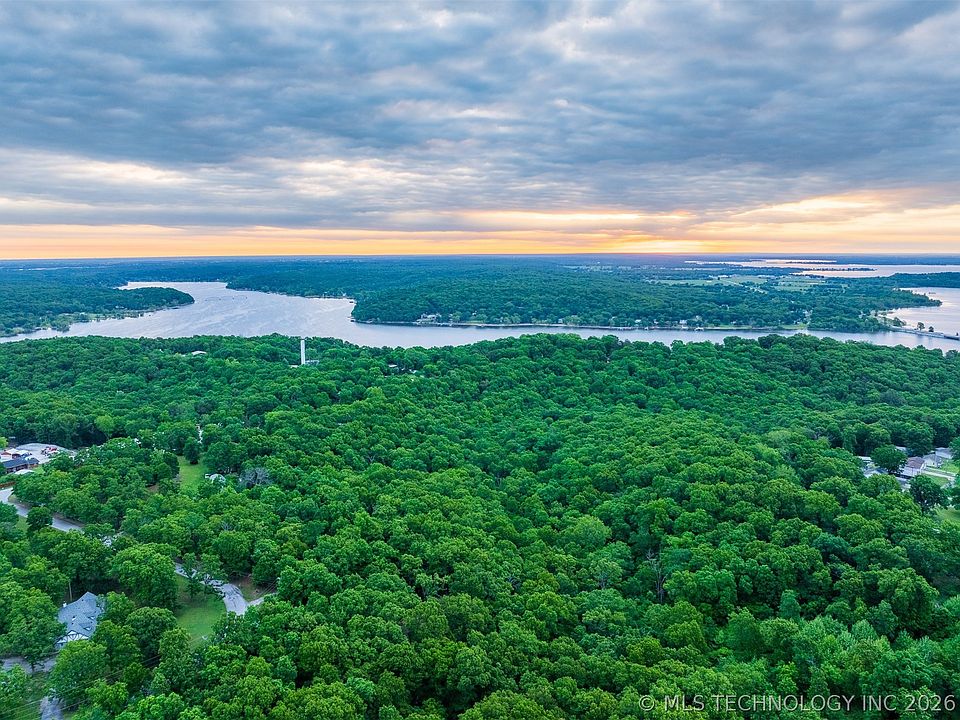 1st image of 9 Skyline Dr