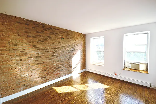 Rented by Bold New York | media 29