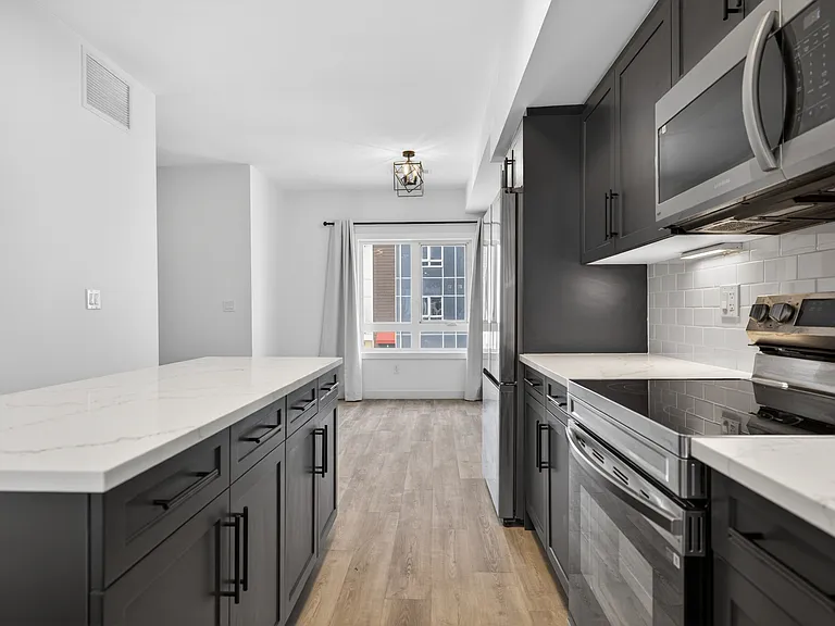 11 Merkel Manza Blvd — Photo 73