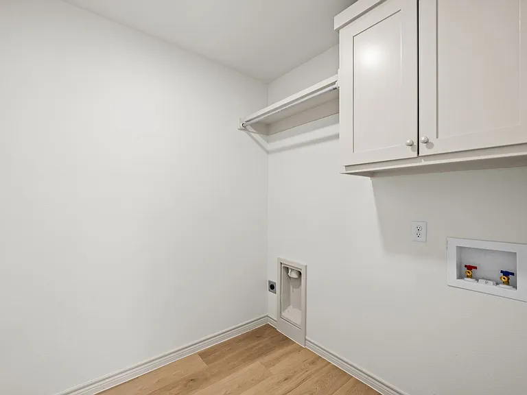 14904 North Cres #1200 — Photo 38