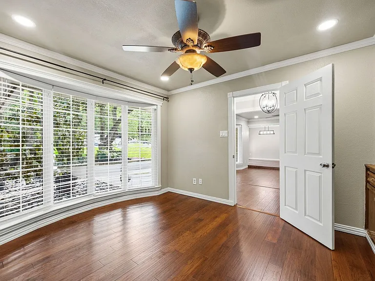 2231 Shadywood Ct — Photo 11