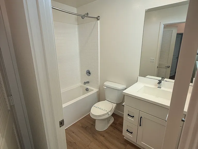 310 N Palm Ave #312-204 — Photo 10