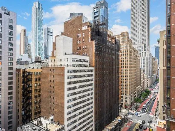 10 Park Avenue image 5 of 10