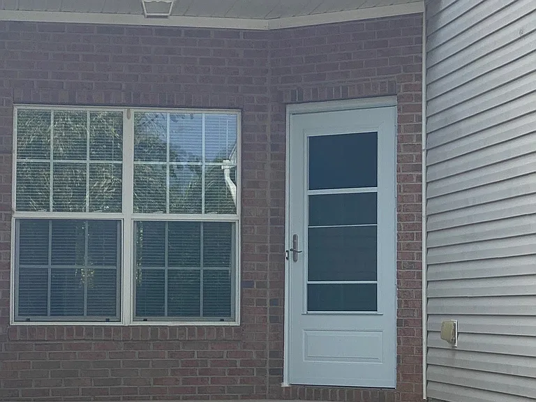3931 Fountain Village Ln — Photo 3