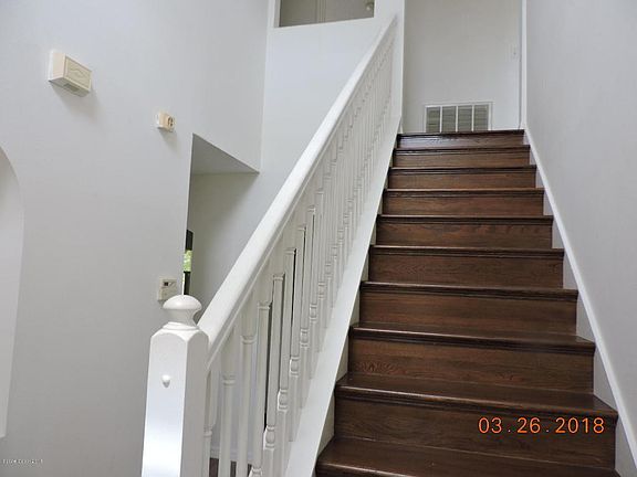 4th image of 1177 White Oak Cir