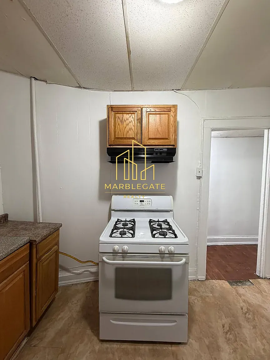 2 bed, 850 sqft, $1,650 — Photo 3