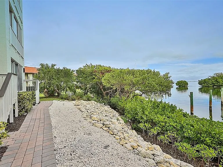 1593 Pinellas Bayway S — Photo 44