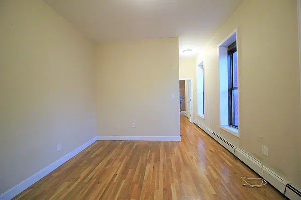 Rented by Hagstrom Management Inc | media 36