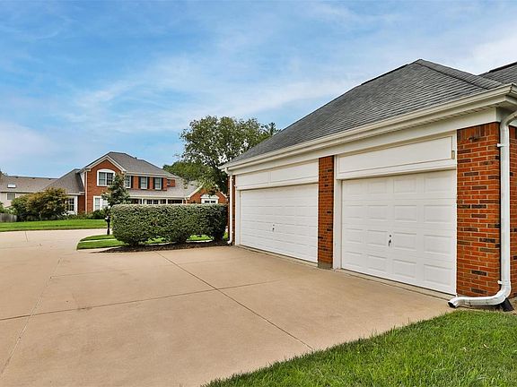 4th image of 2331 Wellington Estates Dr
