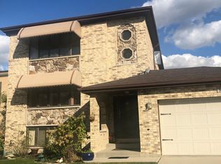 8841 N Chester Ave #1, Niles, IL 60714