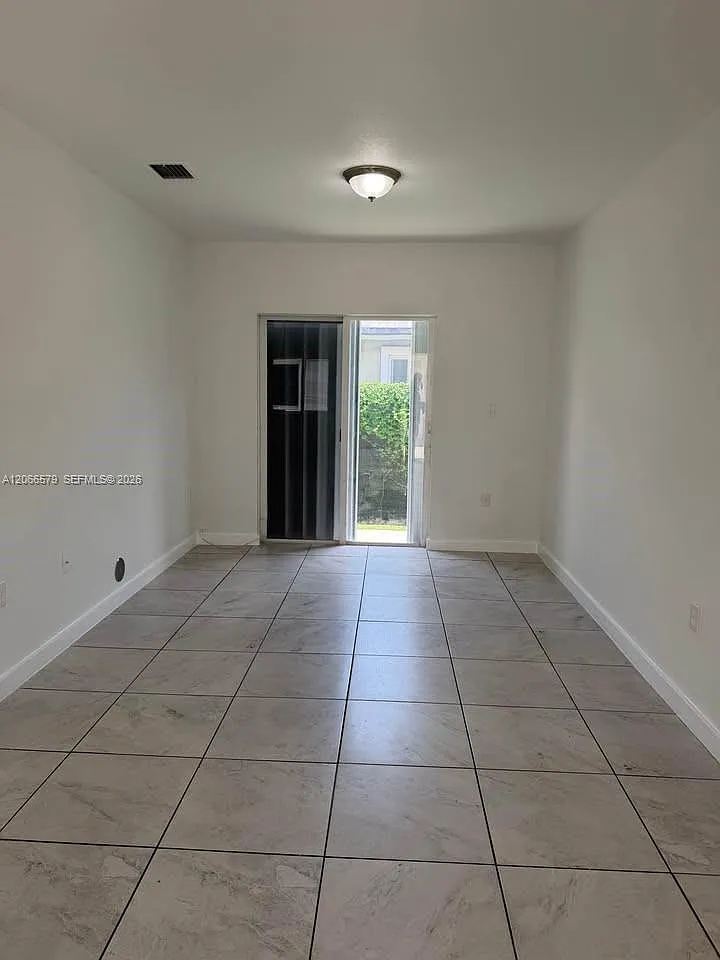 2635 NW 24th Ave — Photo 3