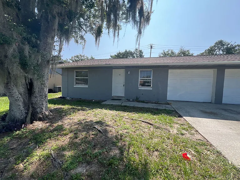 152 Julie Ln — Photo 1