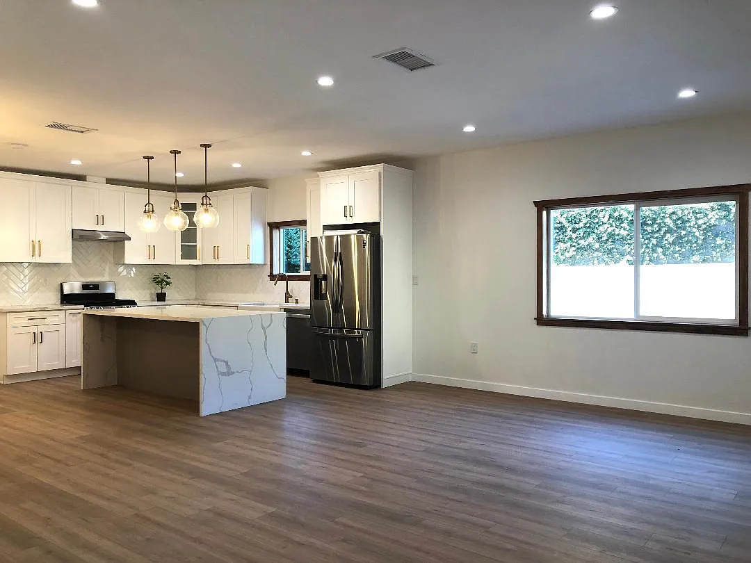 3 bed, 1535 sqft, $5,400 — Photo 3