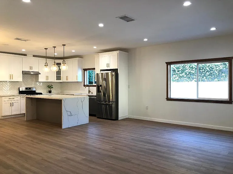5020 Castle Rd — Photo 3