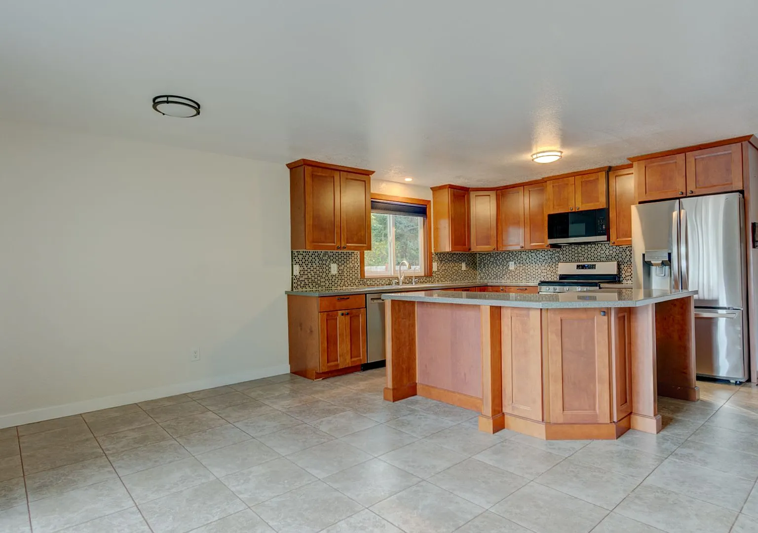 3 Bedroom 2 Bath Home in Coupeville! — Photo 3