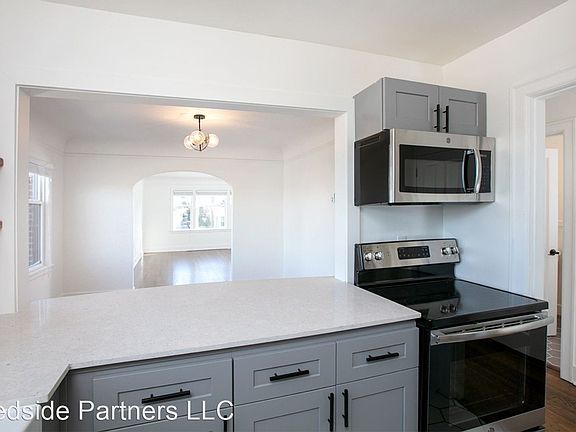 3rd image of 1627 10th Ave W #17406640