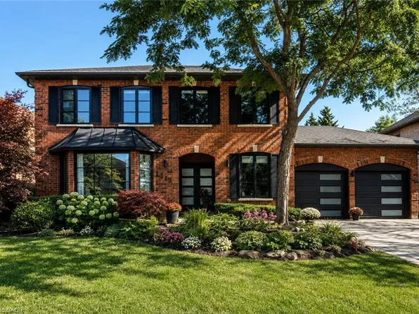 1319 Greeneagle Dr, Oakville, ON L6M 2N1