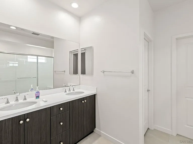 2028 Avenida Andanza — Photo 25