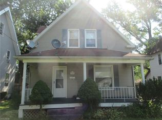 294 Poland Ave, Struthers, OH 44471