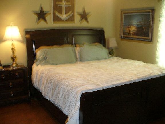 3rd image of 1013 Shoreline Dr