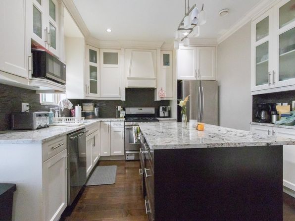 4 bedroom rental in Vancouver — photo 8