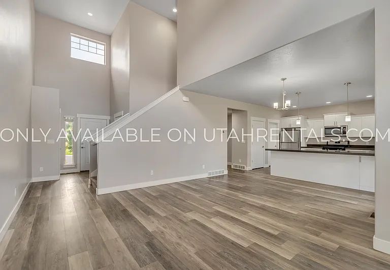 1638 E Aspen Loop — Photo 8