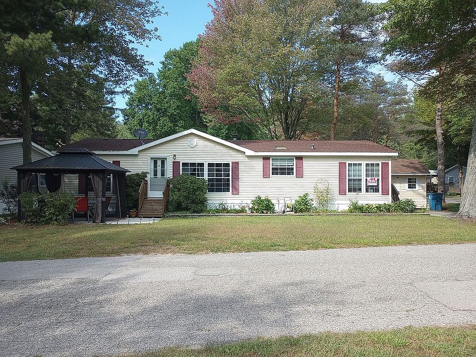 1st image of 2726 Birch Lot 24