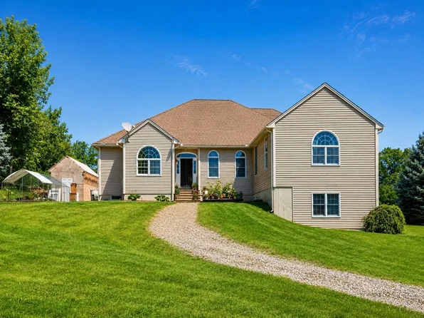 36 E Brookfield Rd, North Brookfield, MA 01535