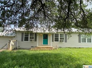 499 Sand Hill Rd, Dale, TX 78616