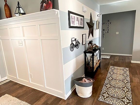 Foyer/Hallway