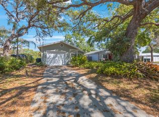 821 6th St S, Safety Harbor, FL 34695