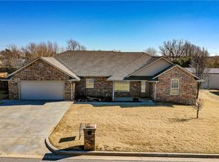 825 Dana Ave, Street, OK 73047