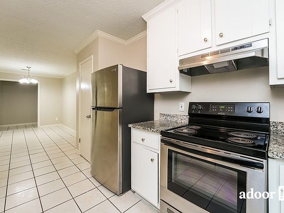 4th image of 2278 Summertown Dr