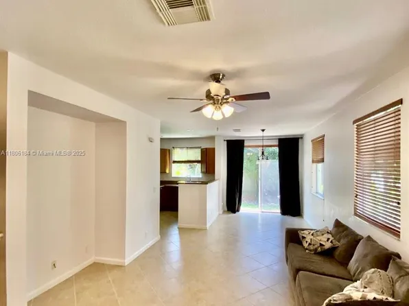 1802 Sonrisa St #1802, West Palm Beach, FL 33404