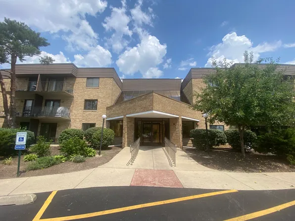 5600 Astor Ln APT 201, Rolling Meadows, IL 60008