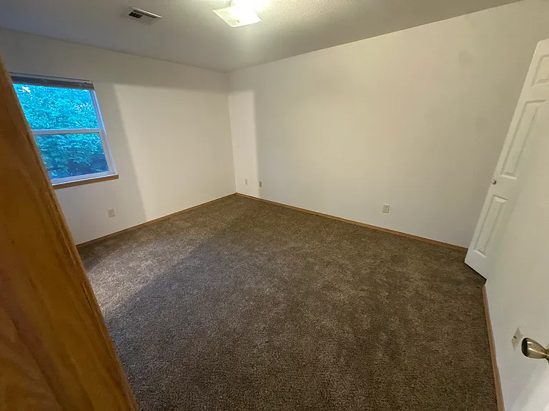 2941 W Elm St — Photo 8