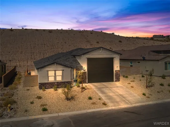 3299 Blacksmith Way, Bullhead City, AZ 86429