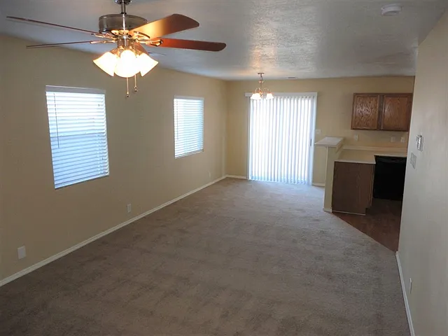 4712 Whippet Ct NE — Photo 4
