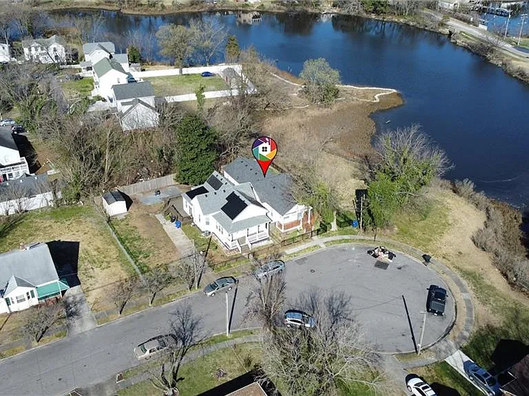148 Owens St — Photo 18