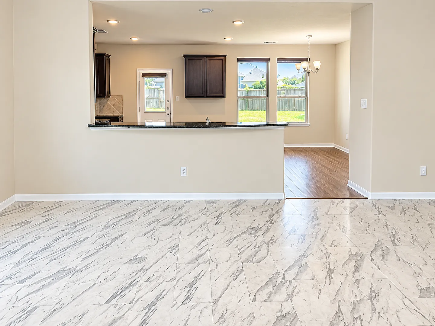 Spacious single level home on a large neighborhood lot — Photo 4