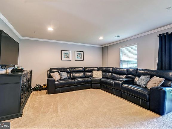 3rd image of 561 Fox River Hills Way