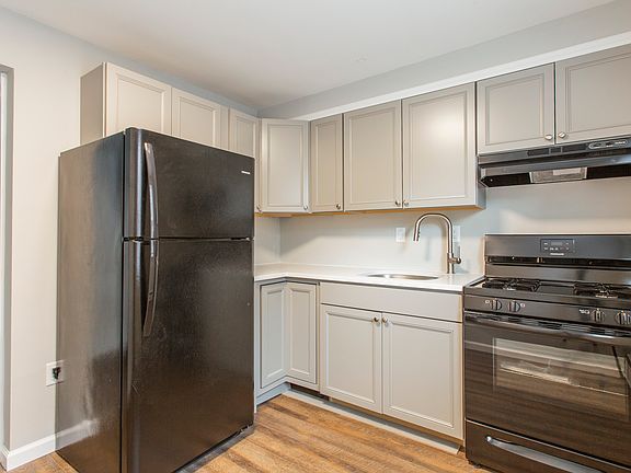 3rd image of 5907 Houghton St Floor 1