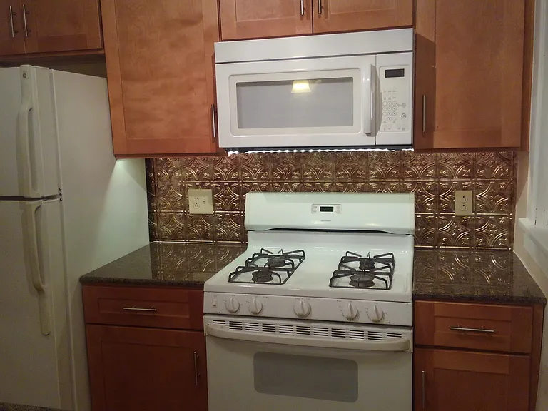 614 Myrtle Ave — Photo 3