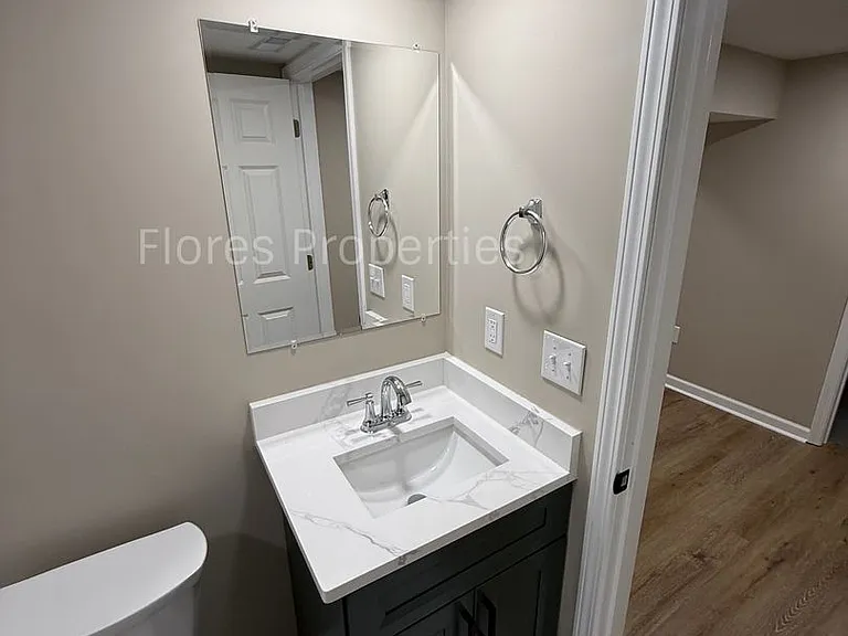 1136 Pauline Ave — Photo 15