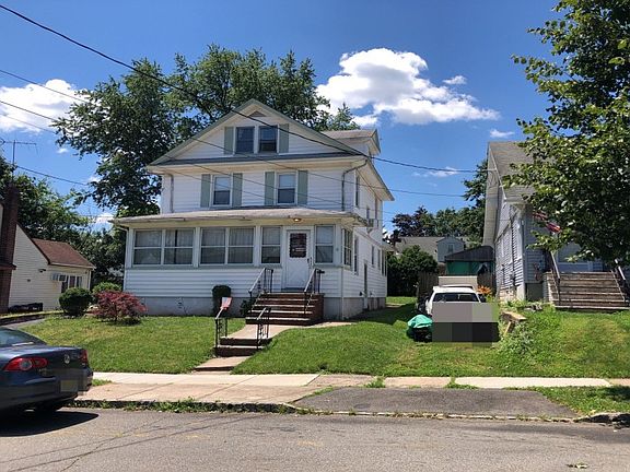 2nd image of 524 Willow Ave