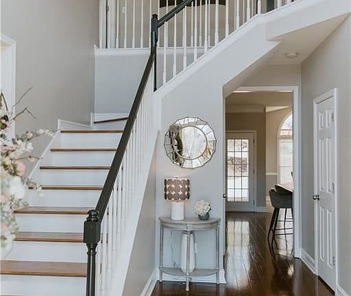 3rd image of 830 Oxford Meadow Ct