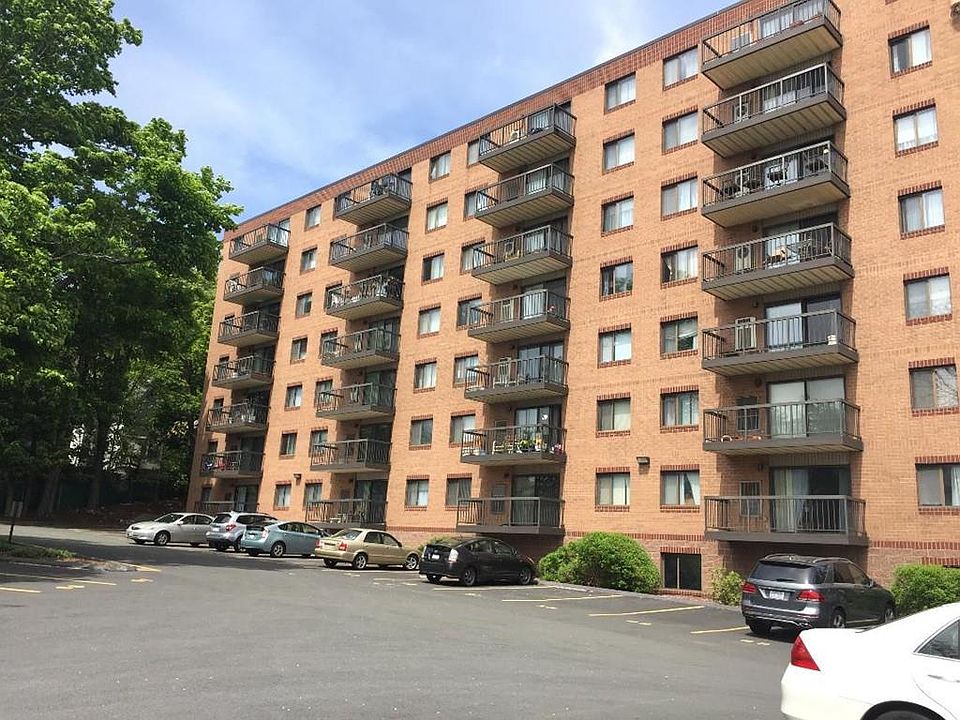 1st image of 500 Salem St APT 506