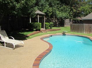 202 Hockaday Ave, Garland, TX 75043